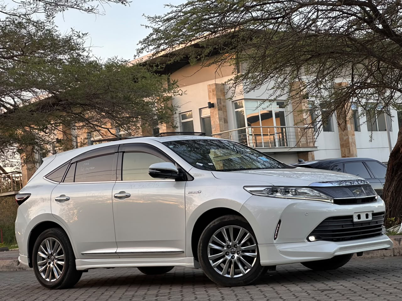TOYOTA HARRIER NEW MODEL